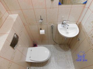 Продаю двухкомнатную квартиру отличный ремонт взрослый собственник свежий ремонт фото 19 Новосибирск