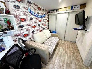 Продаю двушку отличный ремонт возможен торг с мебелью фото 12 Магнитогорск