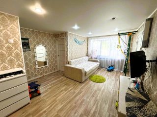 Продаю двушку отличный ремонт возможен торг с мебелью фото 17 Магнитогорск