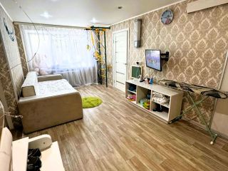 Продаю двушку отличный ремонт возможен торг с мебелью фото Магнитогорск