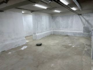 Сдается торговую площадь требуется косметический ремонт отдельный вход есть электричество фото 6 Москва