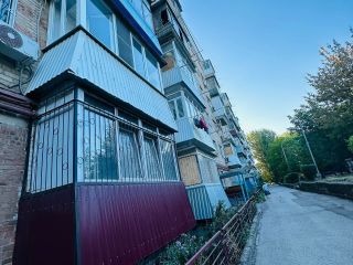 Продам трехкомнатную квартиру косметический ремонт ухоженный подъезд с мебелью фото 9 Ростов-на-Дону