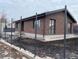 Продам кирпичный коттедж черновая отделка имеется охрана с коммуникациями фото 24 С. Ленинское