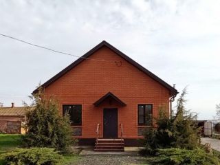 Продам кирпичный дом есть электричество своя скважина фото Ростов-на-Дону