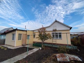 Продается 2 комнатная квартира косметический ремонт фото 2 Пенза