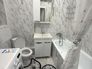 Продаю однушку с индивидуальным отоплением ремонт по авторскому проекту пластиковые окна фото 5 Печерск