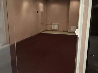 Сдаю помещение под магазин имеется охрана с коммуникациями фото Москва