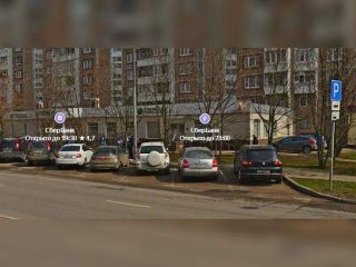 Сдается помещение под магазин на первой линии фото Москва