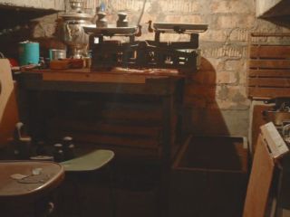 Продаю трехкомнатную квартиру косметический ремонт установлены пластиковые окна в центре города фото Ярославль