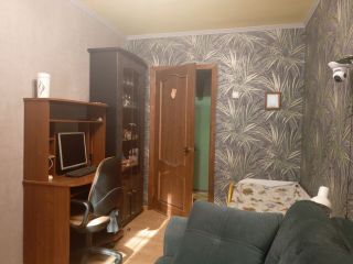 Продаю трехкомнатную квартиру косметический ремонт установлены пластиковые окна в центре города фото 10 Ярославль