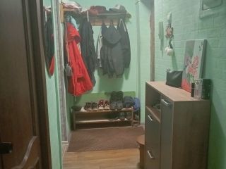 Продаю трехкомнатную квартиру косметический ремонт установлены пластиковые окна в центре города фото 23 Ярославль