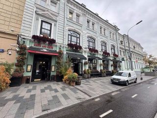 Сдаю помещение под магазин на первой линии фото 1 Москва