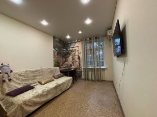 Продается 2 комн. квартира косметический ремонт новые трубы фото 3 Саратов