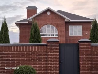 Продам кирпичный дом своя скважина подключена канализация фото Липецк