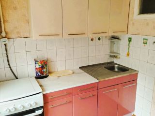 Продается 2 комнатная квартира возможен торг установлены пластиковые окна фото 8 Магнитогорск