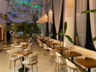 Продаю бизнес отдельный вход свободного назначения фото Москва