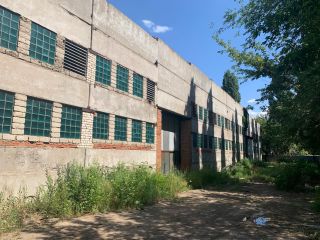 Сдается помещение свободного назначения имеется охрана охраняемая территория фото Саратов