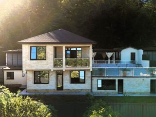 Продается блочный дом с мебелью фото Сочи