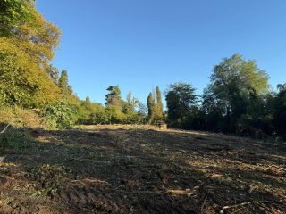 Продаю земельный участок с коммуникациями подключена канализация фото 3 Сочи