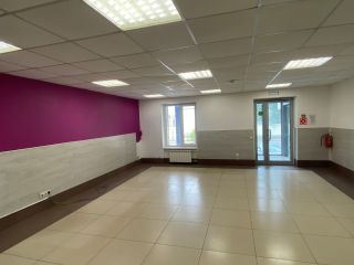 Сдаю торговую площадь видеонаблюдение отдельный вход фото 2 Томск