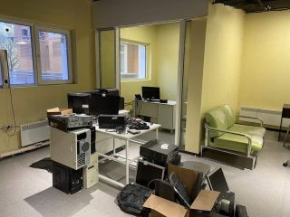 Продаю помещение свободного назначения отдельный вход панорамные окна фото 9 Москва