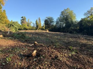 Продаю участок земли подключена канализация с коммуникациями фото Сочи