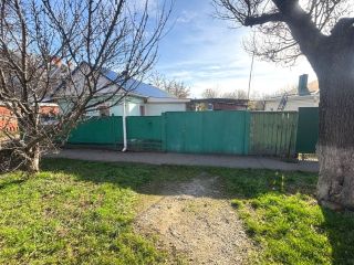 Продам зем участок с коммуникациями фото Армавир