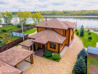 Продам деревянный коттедж имеется баня отдельно стоящий фото Красноярск