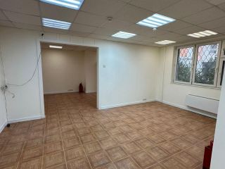 Сдаю нежилое помещение с коммуникациями отдельный вход фото 8 Москва