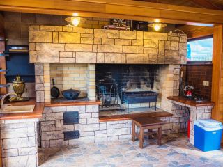 Продам деревянный коттедж под личное подсобное хозяйство кирпичный фото 21 Красноярск