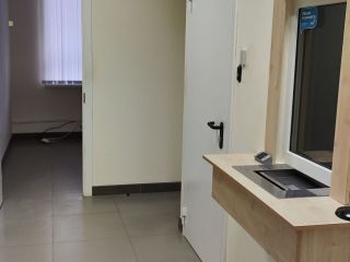 Продам помещение свободного назначения с коммуникациями есть электричество фото 5 Курск