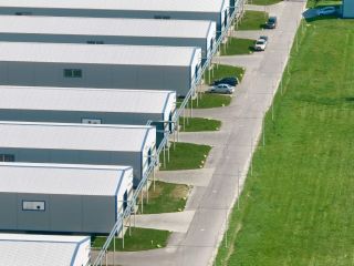 Сдаю склад имеется охрана подключена канализация фото Чехов