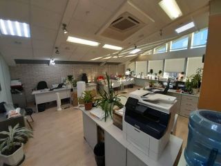 Продается нежилое помещение с коммуникациями в центре города фото Челябинск