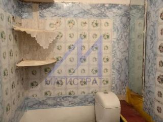 Продам однушку установлены натяжные потолки чистый подъезд фото 10 Томск