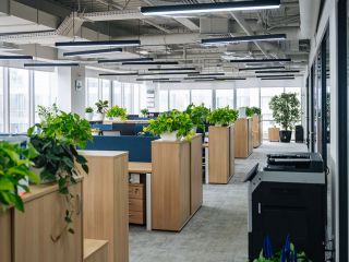 Продается офисное помещение с мебелью фото Москва