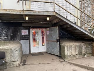 Сдам торговую площадь косметический ремонт свободного назначения фото Москва