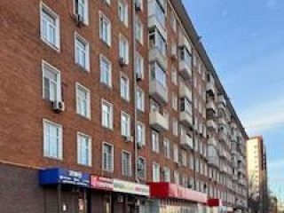 Продаю трехкомнатную квартиру аккуратный подъезд кирпичный фото Москва