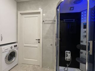 Продается 2 комн. квартира ремонт по авторскому проекту с мебелью имеется охрана фото 8 Санкт-Петербург