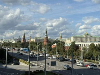 Продаю четырехкомнатную квартиру требуется ремонт разумный торг фото Москва