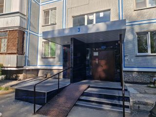 Продам однокомнатную квартиру косметический ремонт взрослый собственник фото 2 Новосибирск