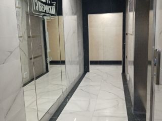 Продаю 2 комнатную квартиру евроремонт имеется охрана взрослый собственник фото 17 Краснодар