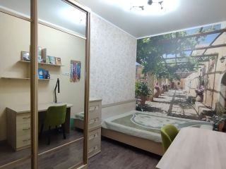 Продам 2 комнатную квартиру ремонт по авторскому проекту в центре города кирпичный фото 10 Омск