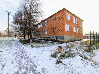 Продам 3 комнатную квартиру с коммуникациями ухоженный подъезд фото 3 Выселки