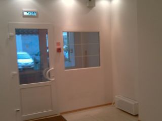 Сдается нежилое помещение косметический ремонт свободного назначения с коммуникациями фото Москва