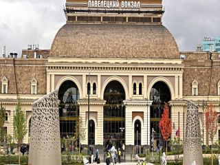 Сдам помещение под магазин на первой линии фото 2 Москва