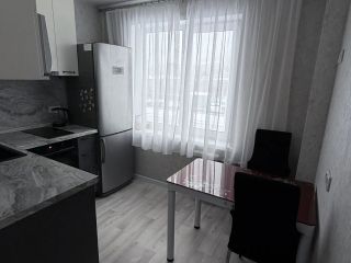 Продаю двушку шикарный ремонт с мебелью взрослый собственник фото 2 Красноярск