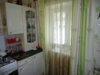 Продаю 2 комнатную квартиру косметический ремонт установлены пластиковые окна новые трубы фото 7 Саратов