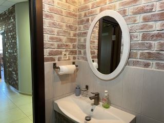 Продается помещение свободного назначения с коммуникациями отдельный вход фото 8 Москва