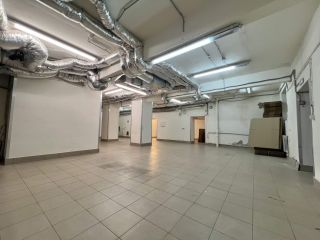 Продается нежилое помещение с мебелью с коммуникациями фото Москва