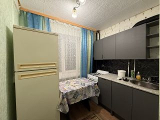 Продается 1 комнатная квартира косметический ремонт в центре города с мебелью фото Бор